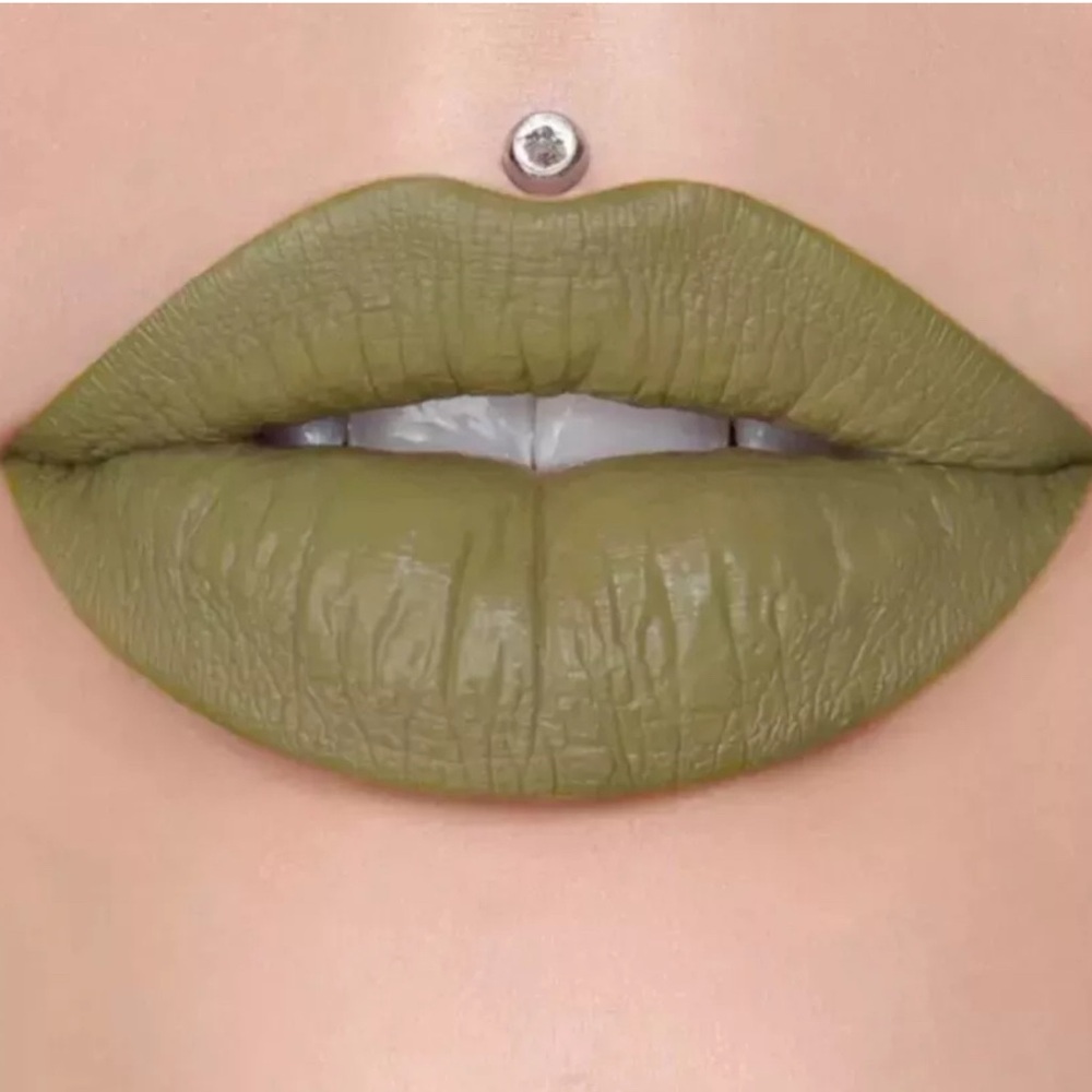 Jeffree Star Restraints Velour Liquid Lipstick - Brand New
